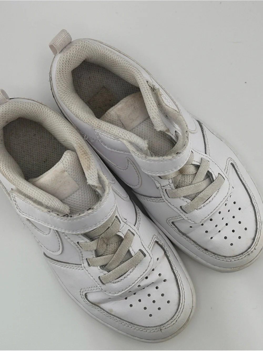Nike Kids White and Light Gray Low-Top Sneakers with Hook-and-Loop Strap